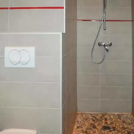 Nice Home In Bonifacio